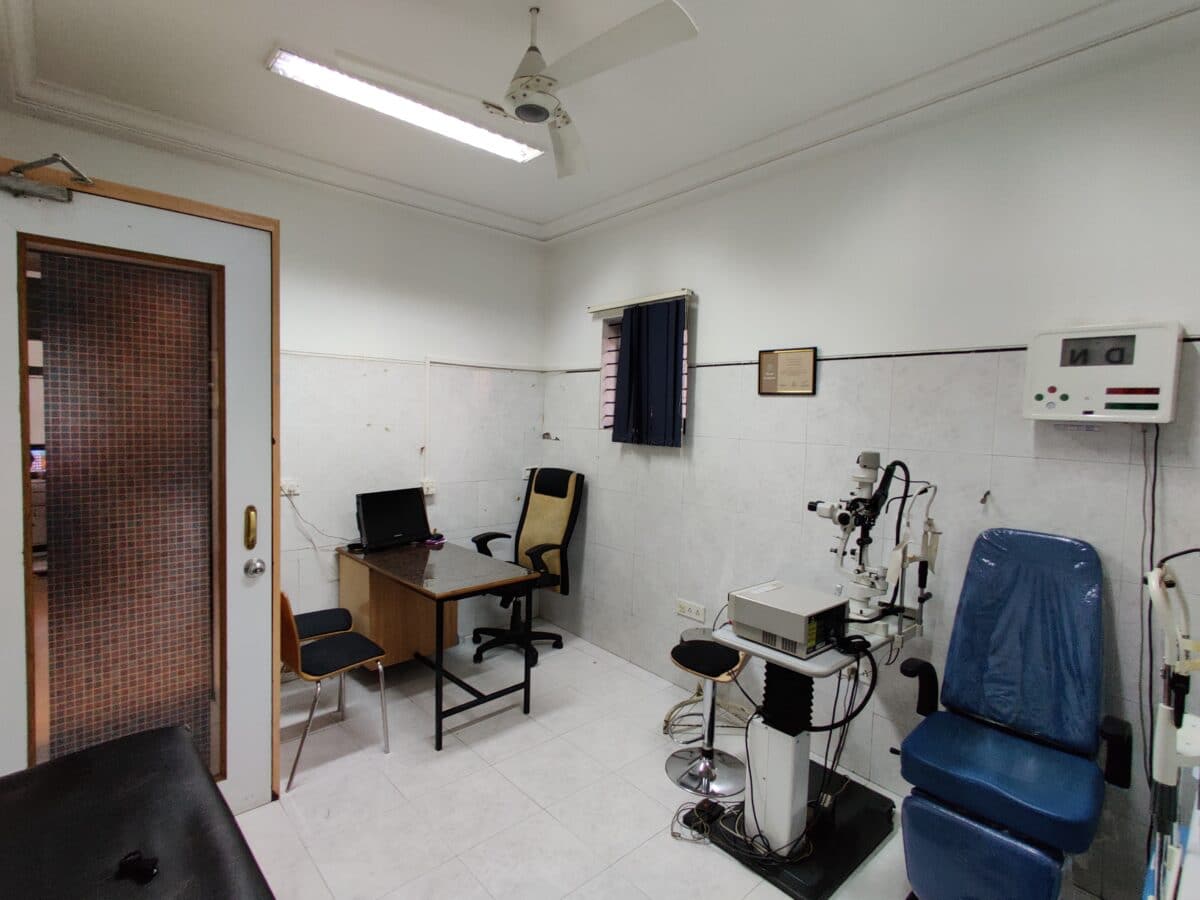 Consultation-room-2-1200x900