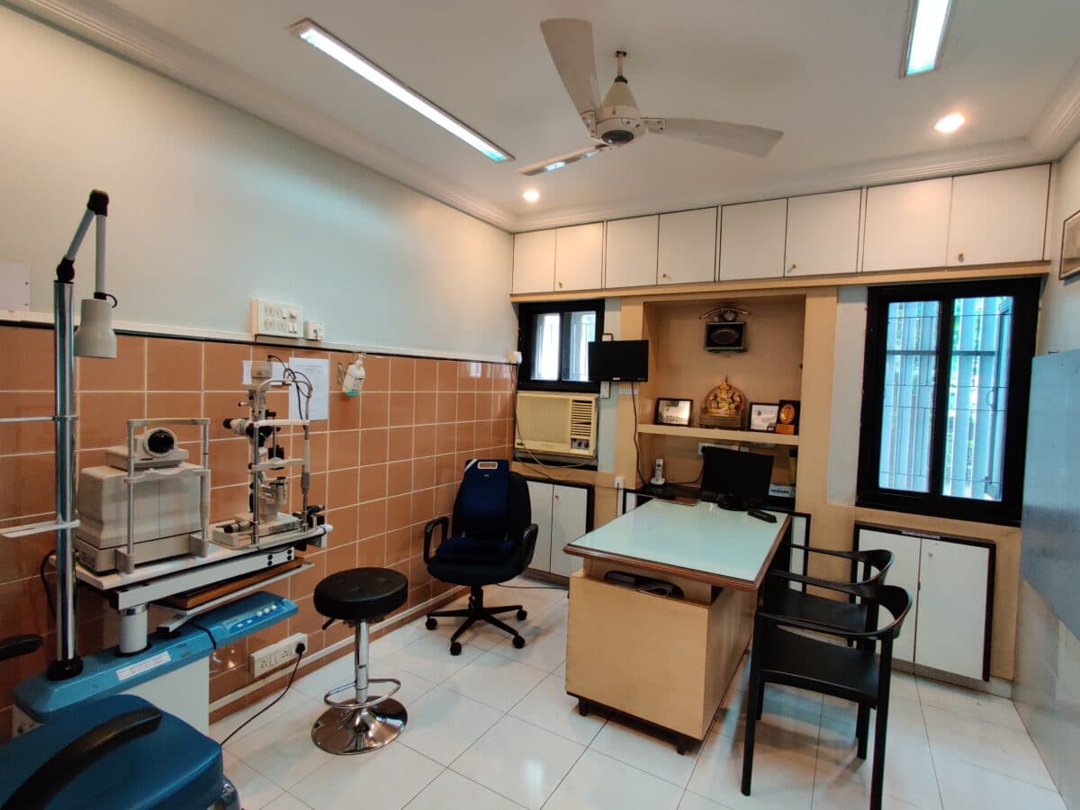Consultation-room-3-1200x900